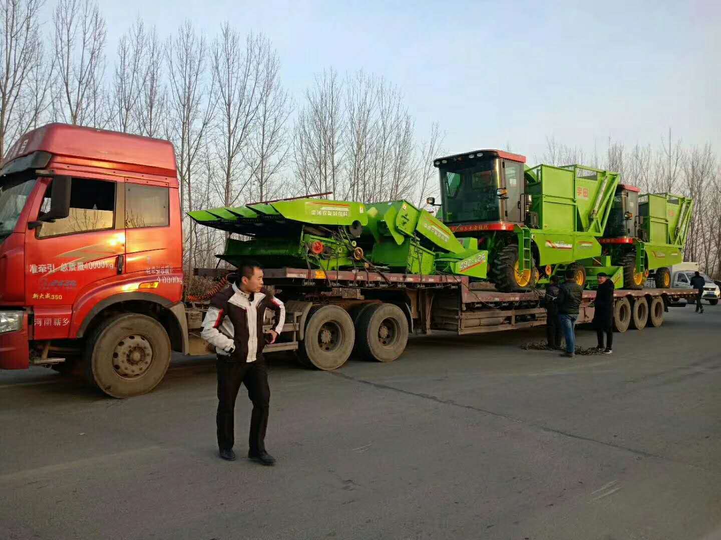 唐山玉田兩臺雙割臺發(fā)車中。。。